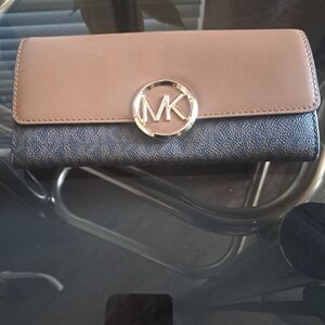 Michael Kors Tan and Black Wallet